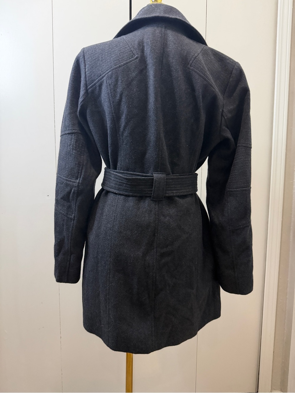 Michael Kors Charcoal Gray Belted Trench Coat with Gold Hardware - Picture 8 of 15